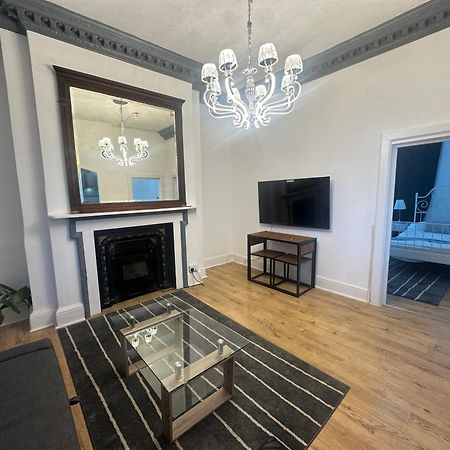 First Floor One Bed Apartment In Central West London Exterior photo