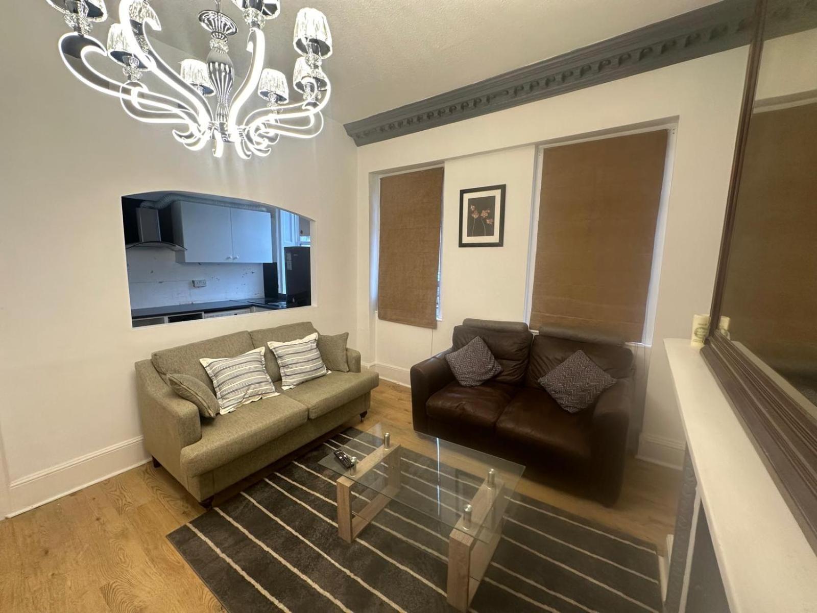 First Floor One Bed Apartment In Central West London Exterior photo